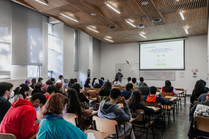 Bose en la Universidad de Chile