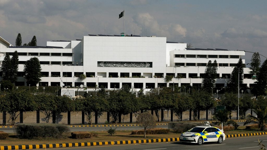 Alfalite Introduce su Tecnología LED al Senado Pakistaní
