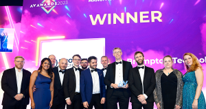 Brompton Technology Celebra un Año de Éxitos y Reconocimientos