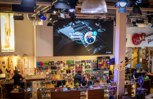 Giada transforma la compra en Thomann con señalización digital