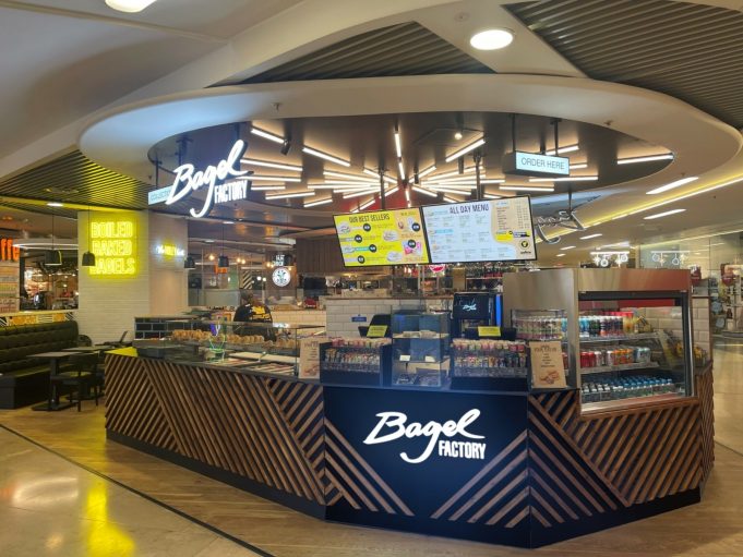 The Bagel Factory potencia sus menús con la señalización digital de nsign.tv