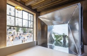 Alfalite instala un Cubo LED inmersivo en el nuevo Espacio Movistar de Telefónica Alfalite instala un Cubo LED inmersivo en el nuevo Espacio Movistar de Telefónica
