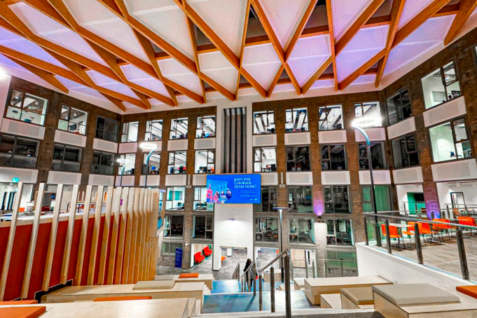 Renkus-Heinz en la Universidad de Newcastle Renkus-Heinz en la Universidad de Newcastle