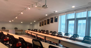 Nueva instalación de audio profesional en la sala de juntas de la ETS de Ingeniería de Huelva
