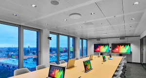 40 TeamConnect Ceiling Medium de Sennheiser para IHK Hannover 40 TeamConnect Ceiling Medium para IHK Hannover