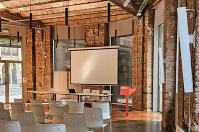 Power 94 confía en AUDAC para sus proyectos de integración audiovisual en Barcelona